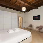 - Parione House *