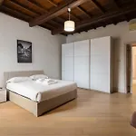 - Parione House * Roma