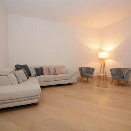 - Parione House Rome