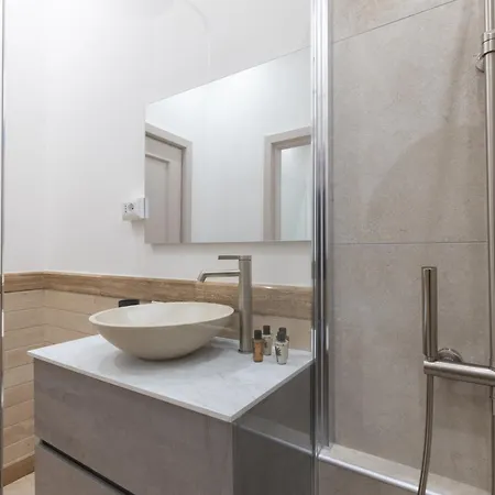 - Parione House Roma