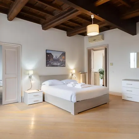 - Parione House Roma