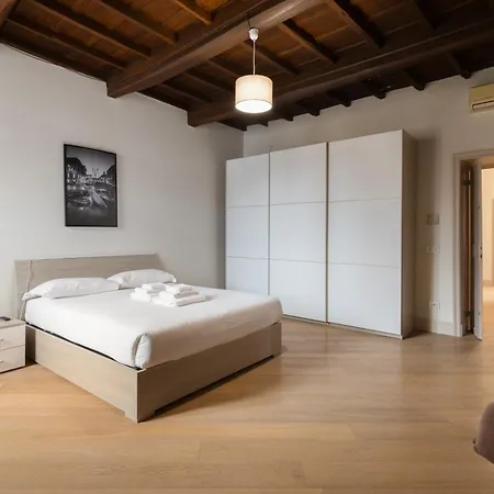 - Parione House * Roma