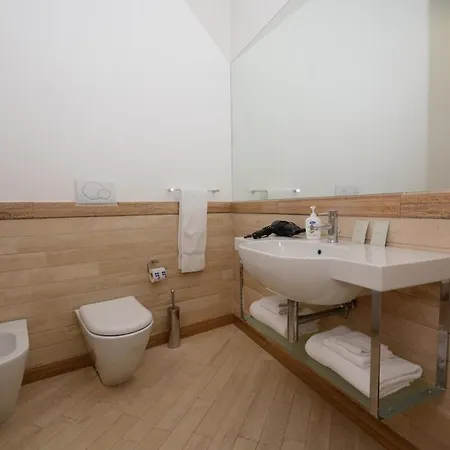 - Parione House Апартаменты